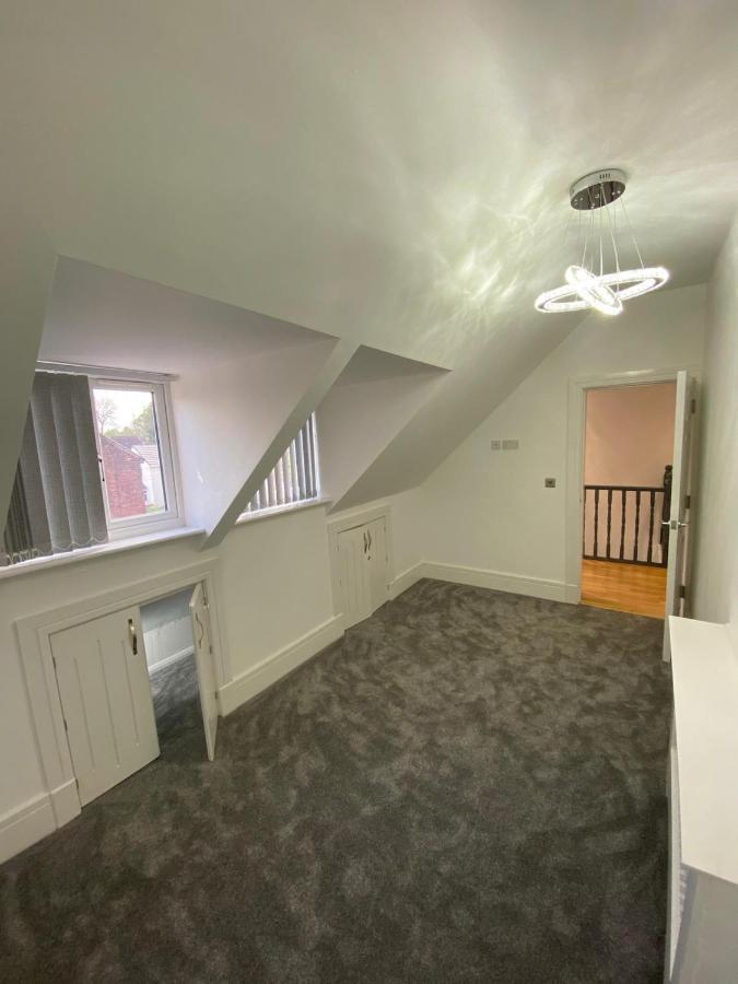Penthouse Apt8 Διαμέρισμα Γούλβερχαμπτον Εξωτερικό φωτογραφία