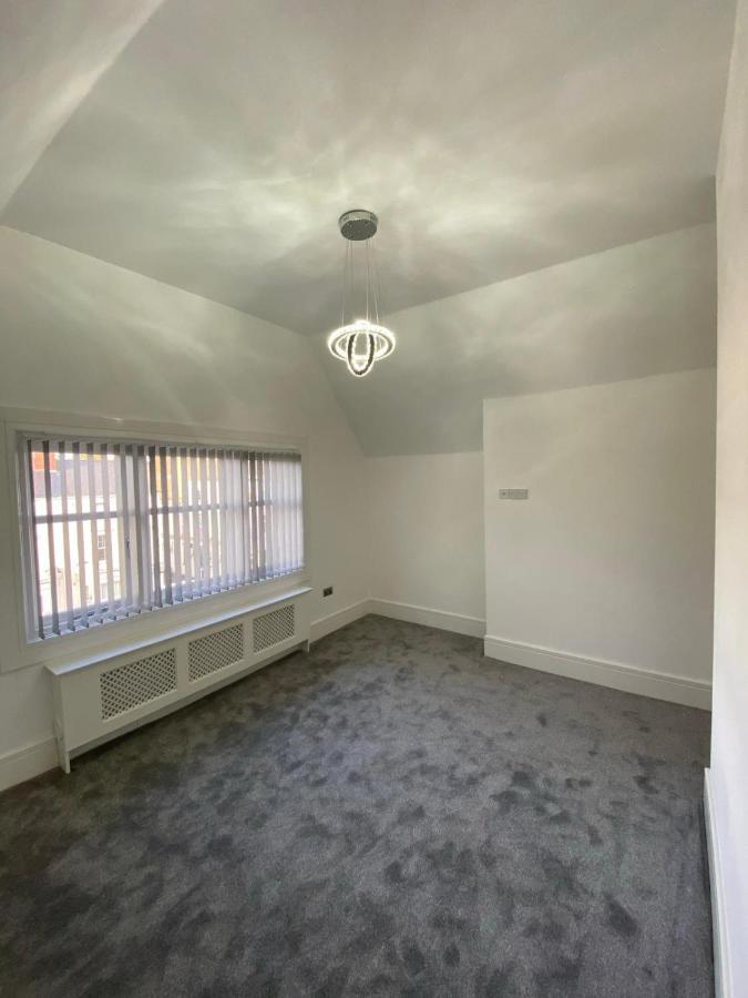 Penthouse Apt8 Διαμέρισμα Γούλβερχαμπτον Εξωτερικό φωτογραφία