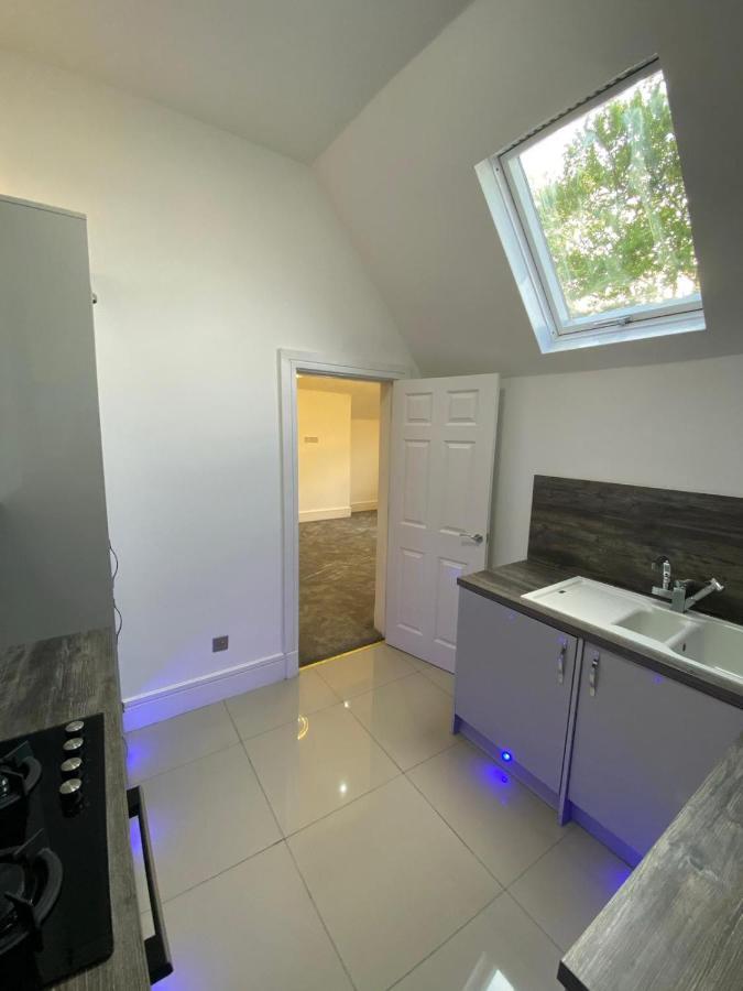 Penthouse Apt8 Διαμέρισμα Γούλβερχαμπτον Εξωτερικό φωτογραφία