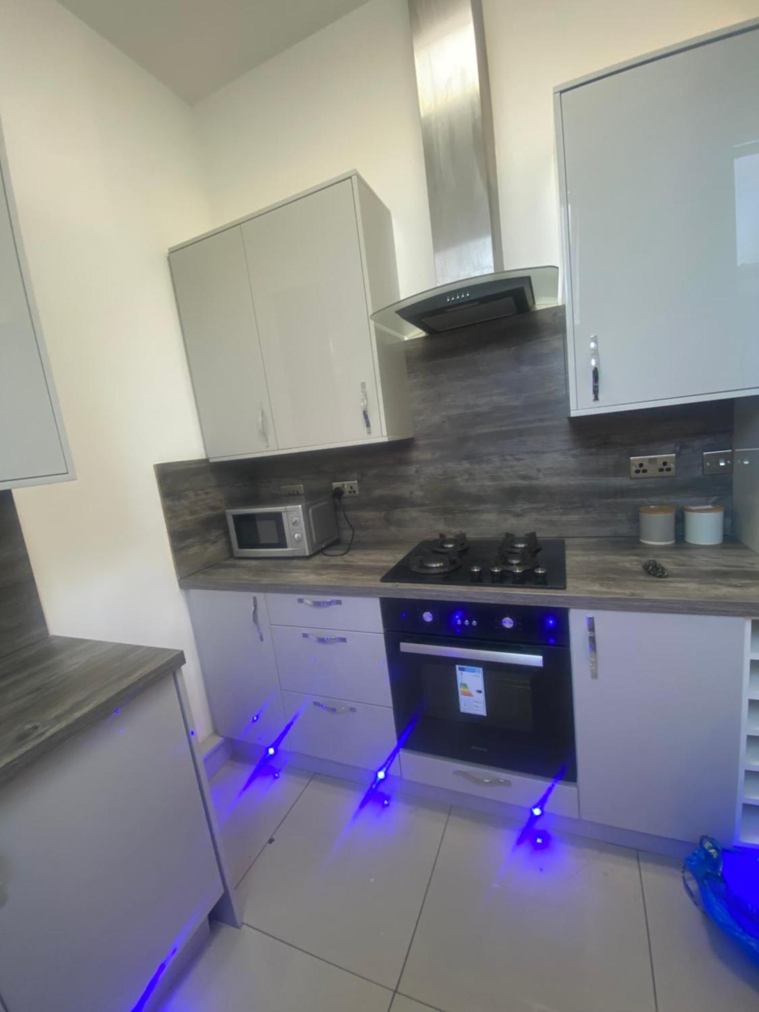 Penthouse Apt8 Διαμέρισμα Γούλβερχαμπτον Εξωτερικό φωτογραφία